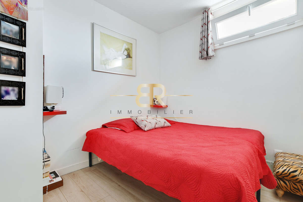 Appartement à PARIS-9E