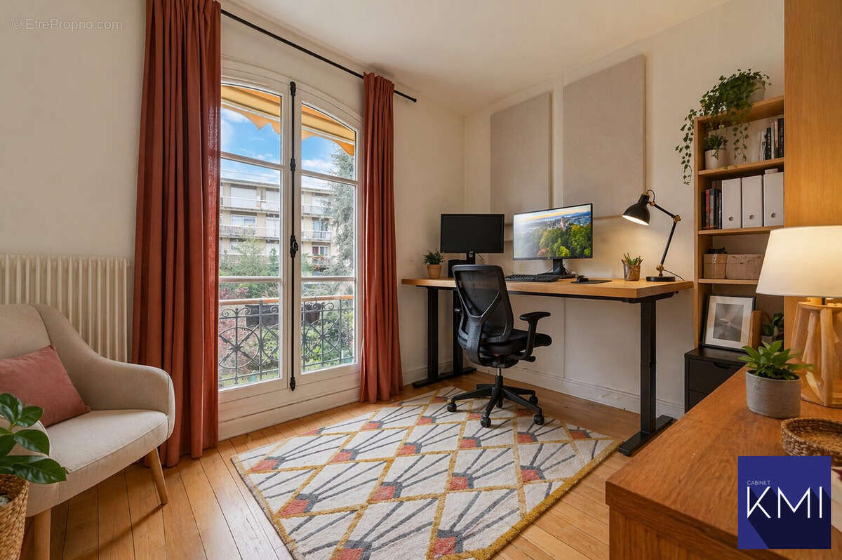 Appartement à PARIS-14E