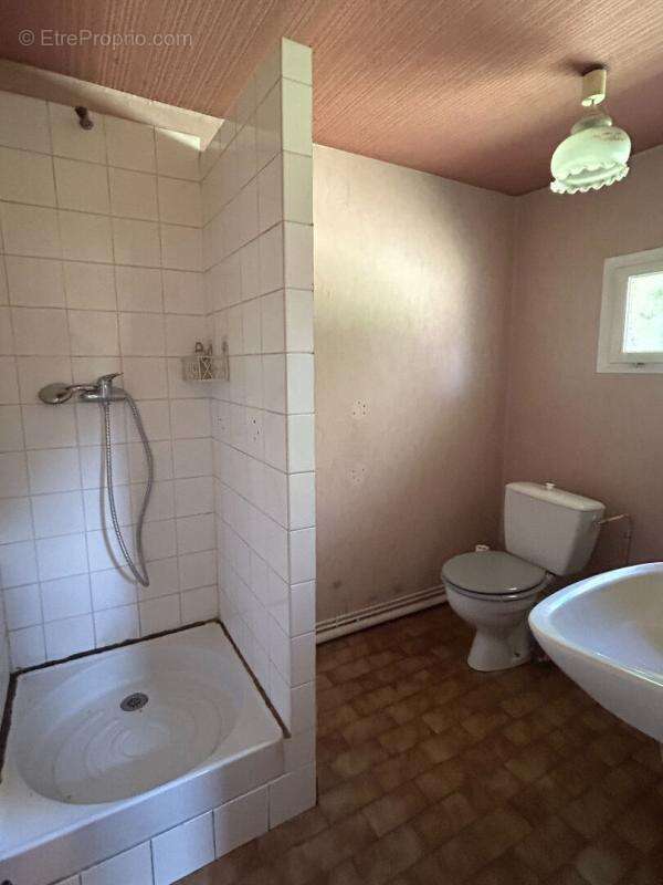 14290 Ensemble  de 2 maisons 136 m²  122 000 Euros - photo 14