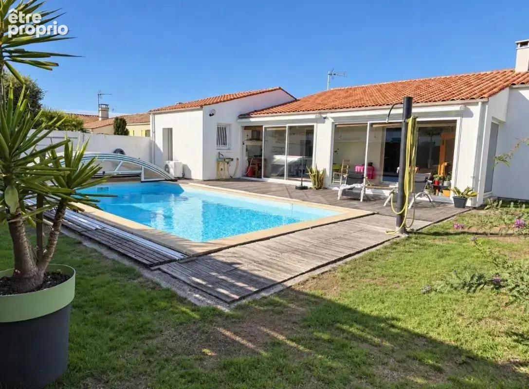 Photo Maison à Saint-Pierre-D'oleron au prix de 480 700€