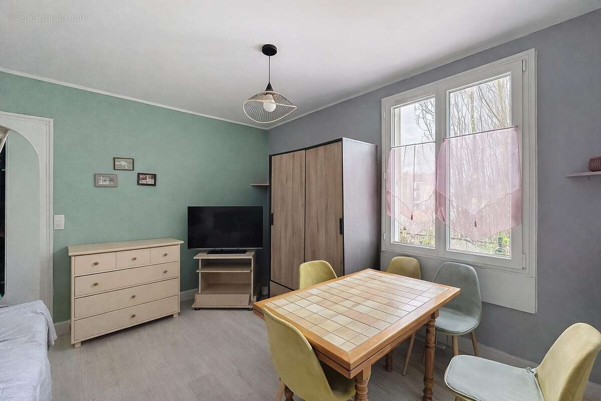Appartement à MAISONS-ALFORT