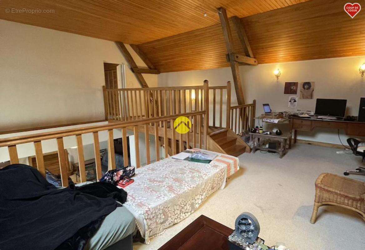 Maison à LE CHATELET