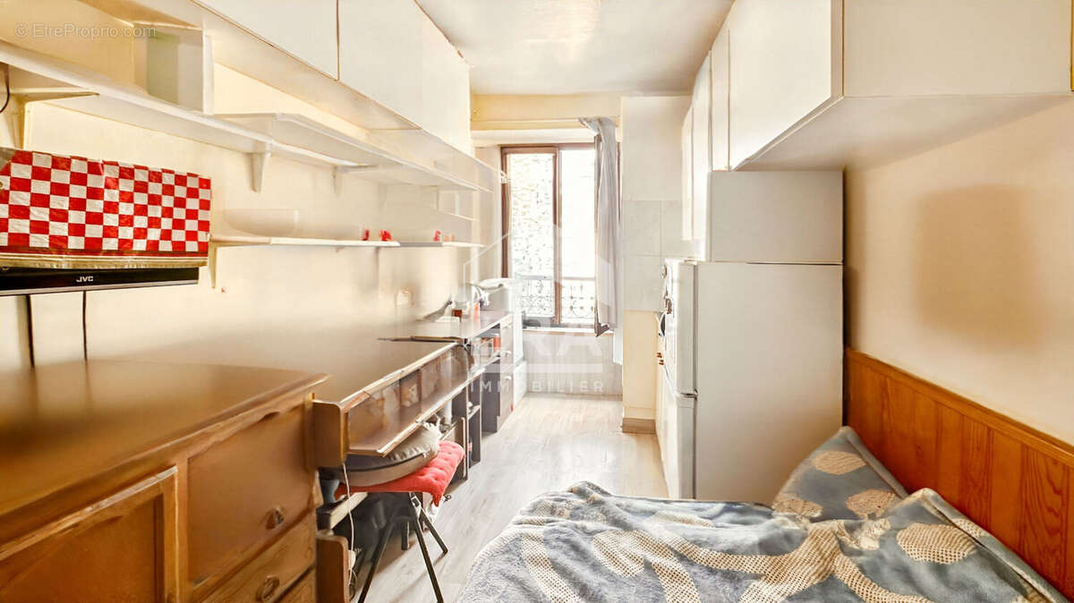 Appartement à PARIS-10E