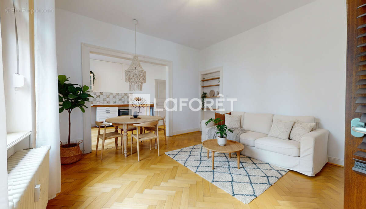 Appartement Schiltigheim 4 pièces 89.69 m²,  Quartier Malteries, maison Bourgeoise, Véranda, deux caves - photo 4