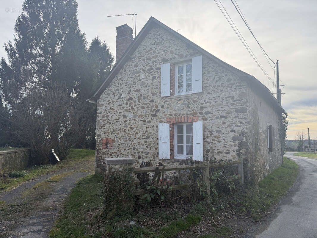 Maison à SAINT-SORNIN-LAVOLPS