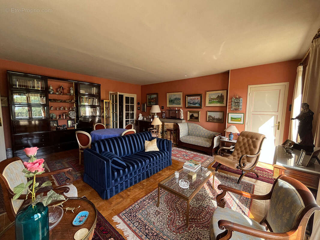 Appartement à SAINT-CLOUD