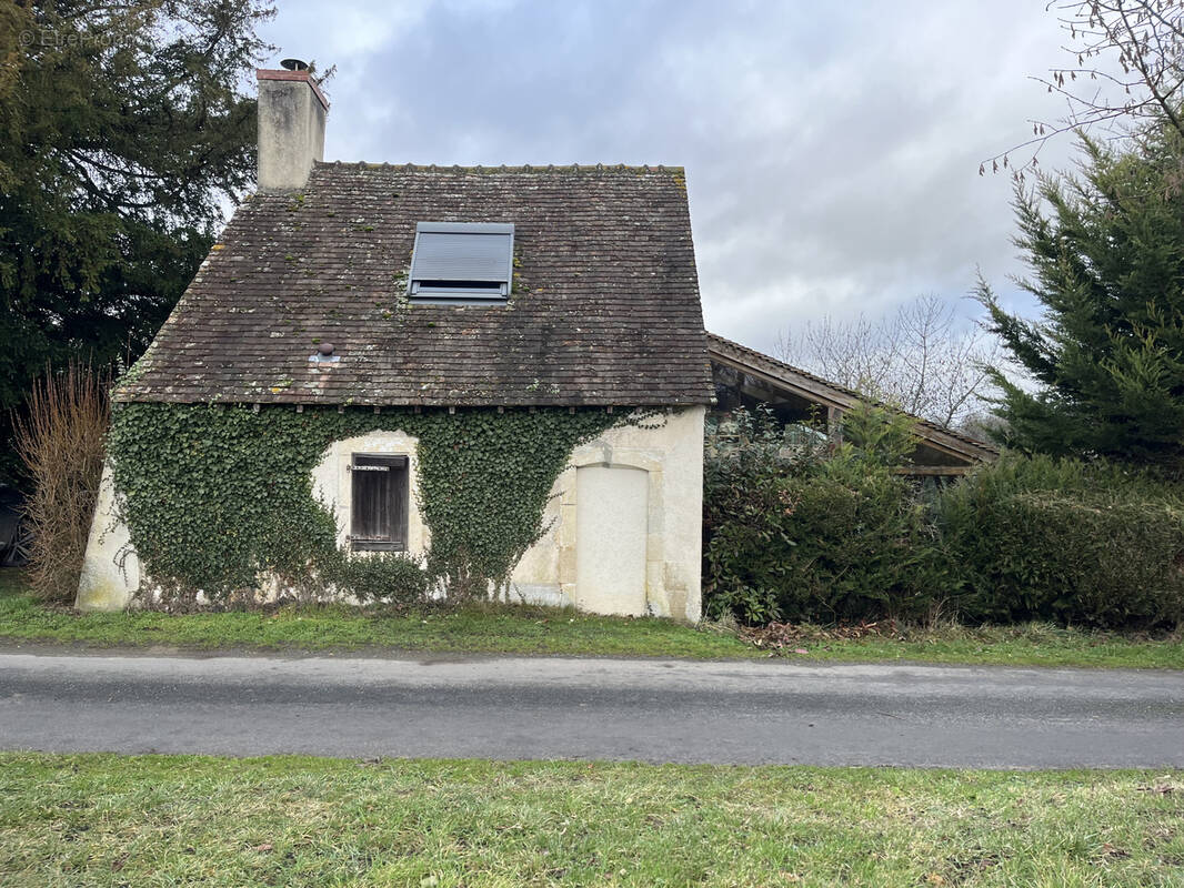 Maison à LE BREIL-SUR-MERIZE