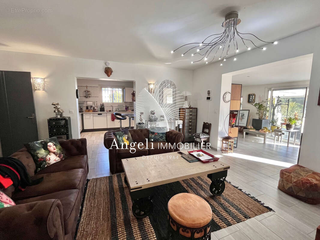 Saint aygulf : maison de plain pied - photo 6