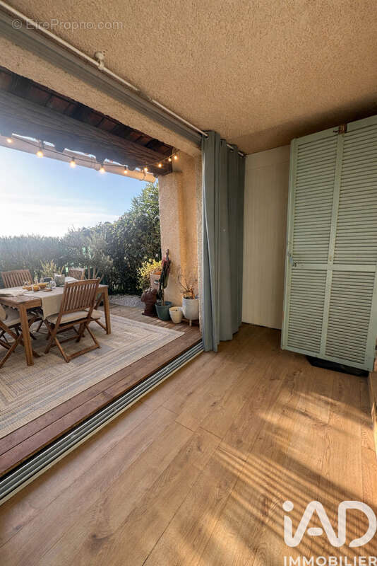Photo 4 - Appartement à ROQUEBRUNE-SUR-ARGENS