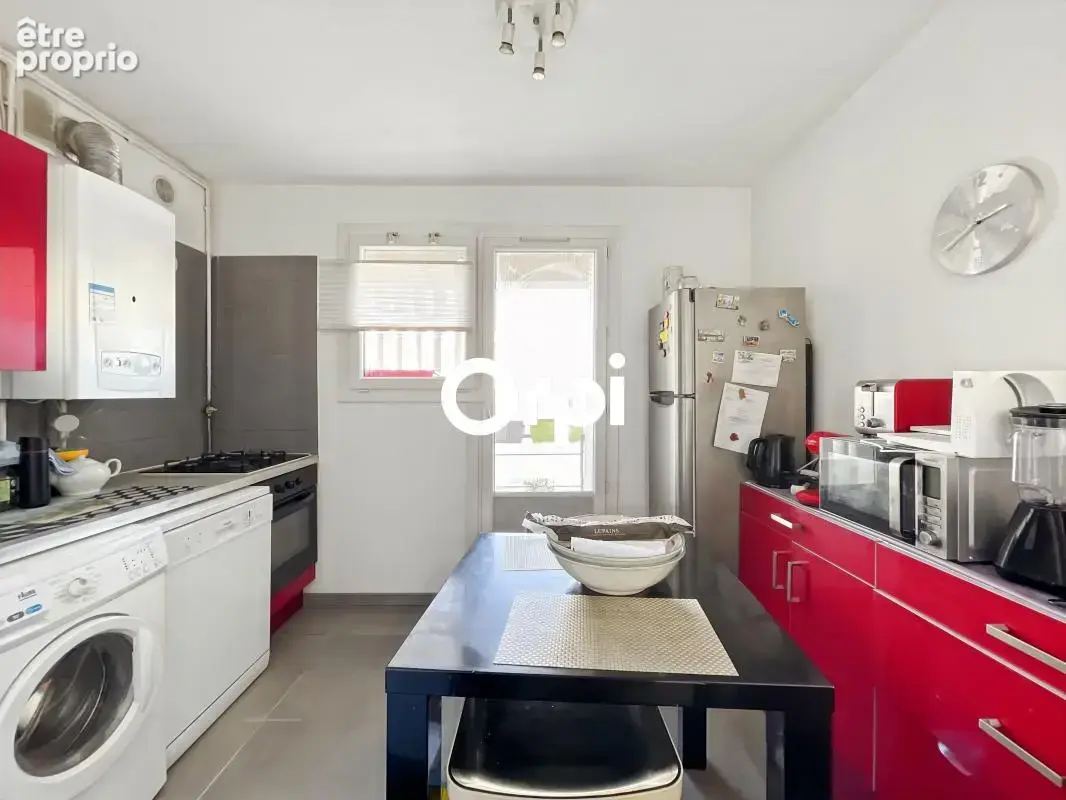 ** T3 - Vue mer - La Ciotat - vente en viager ** - photo 7