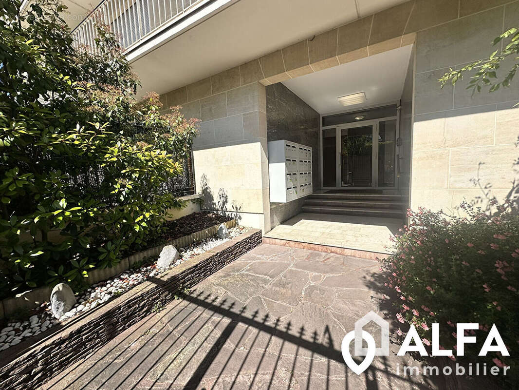 Appartement à ENGHIEN-LES-BAINS
