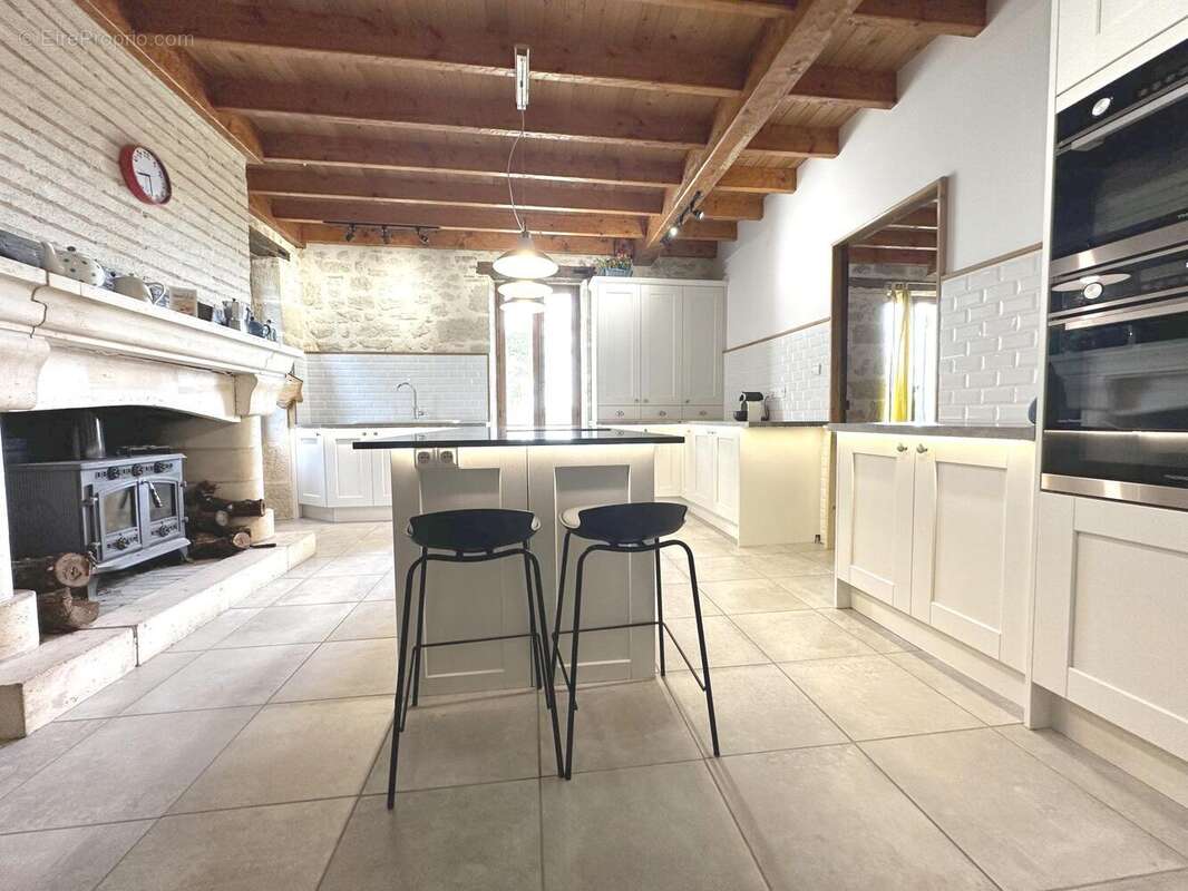 Maison à MONBAHUS