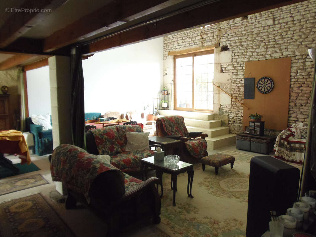 Maison à SAINT-DIZANT-DU-GUA