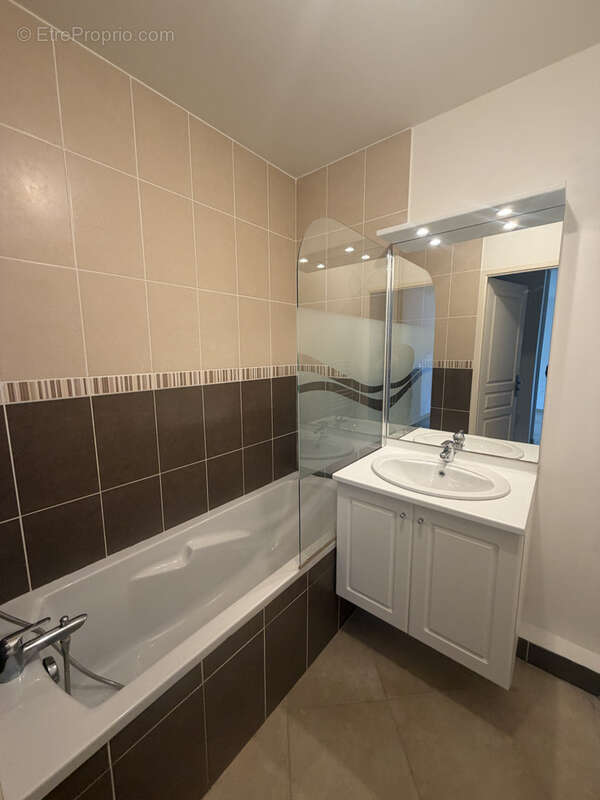 Appartement à HYERES