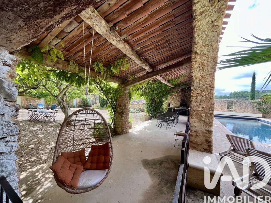 Photo 3 - Maison à SAINT-JULIEN