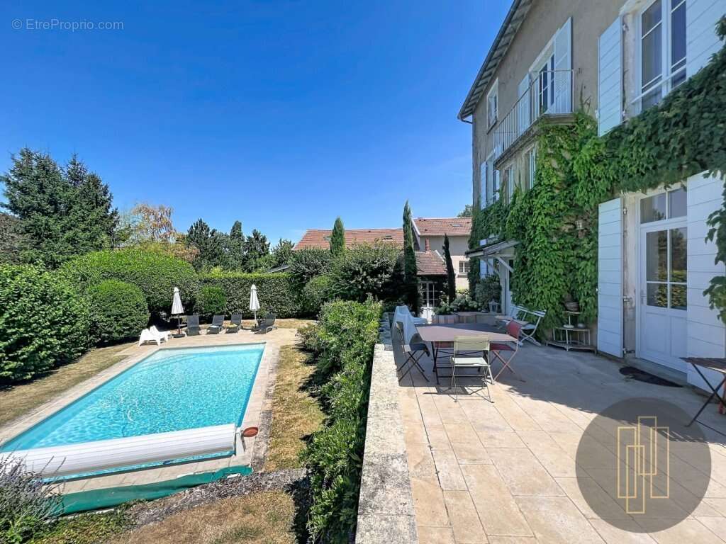 Maison à SAINT-GERMAIN-AU-MONT-D'OR