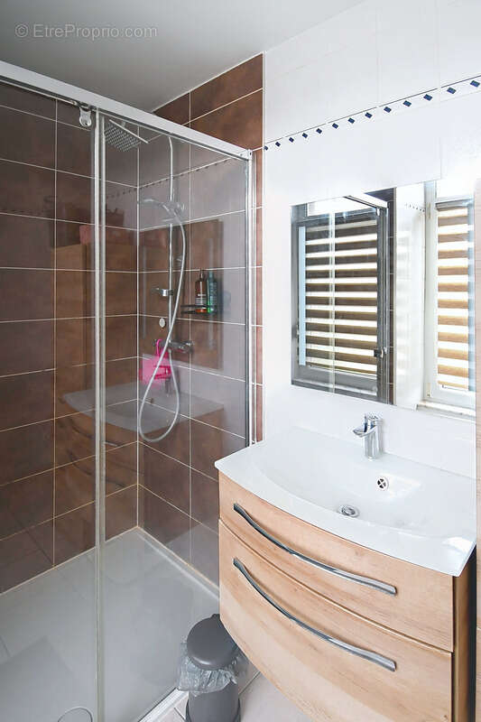 Appartement à LONGLAVILLE