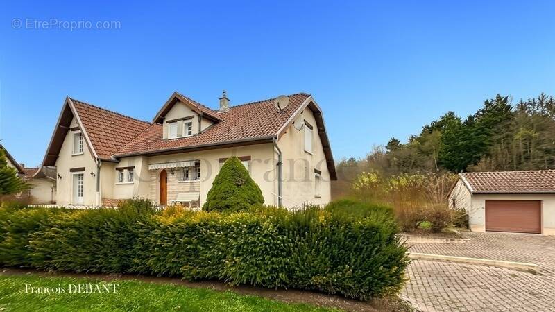 Maison à SOMMEPY-TAHURE