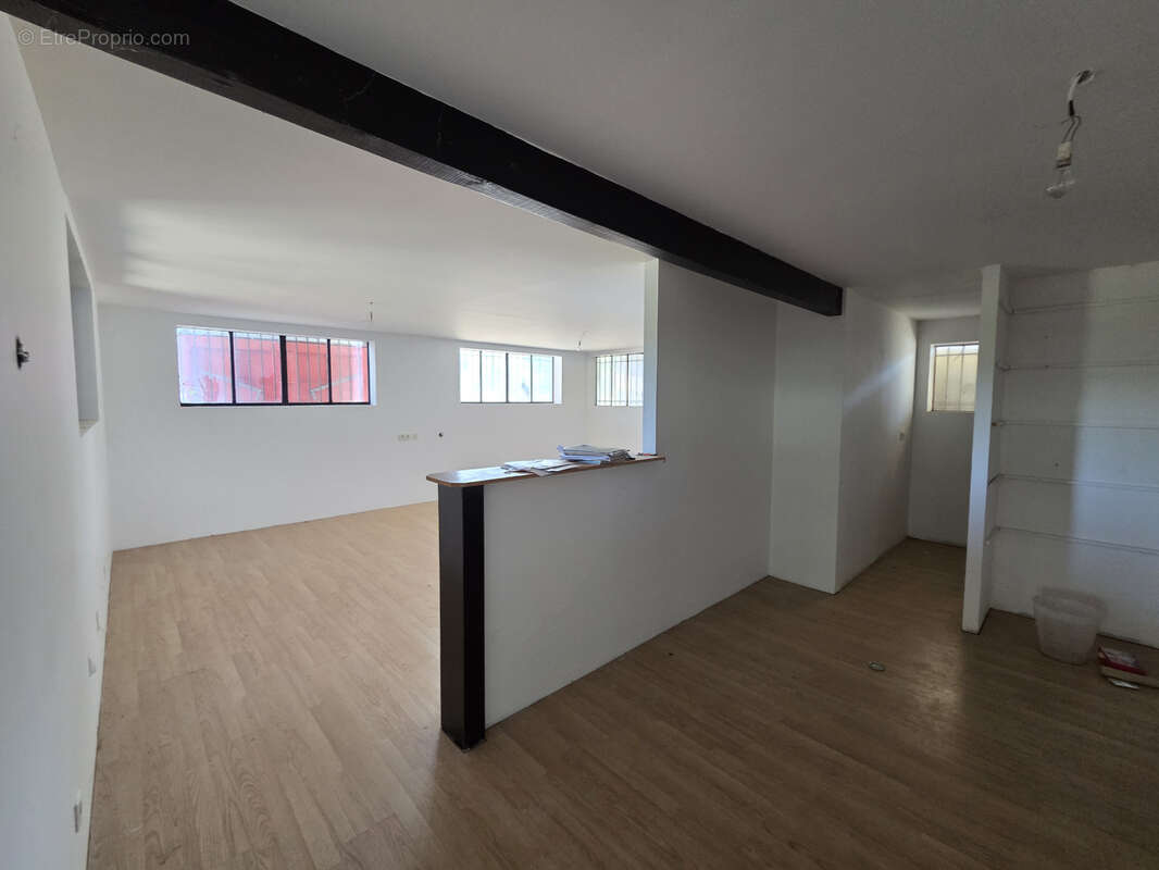 Autre à ASNIERES-SUR-NOUERE