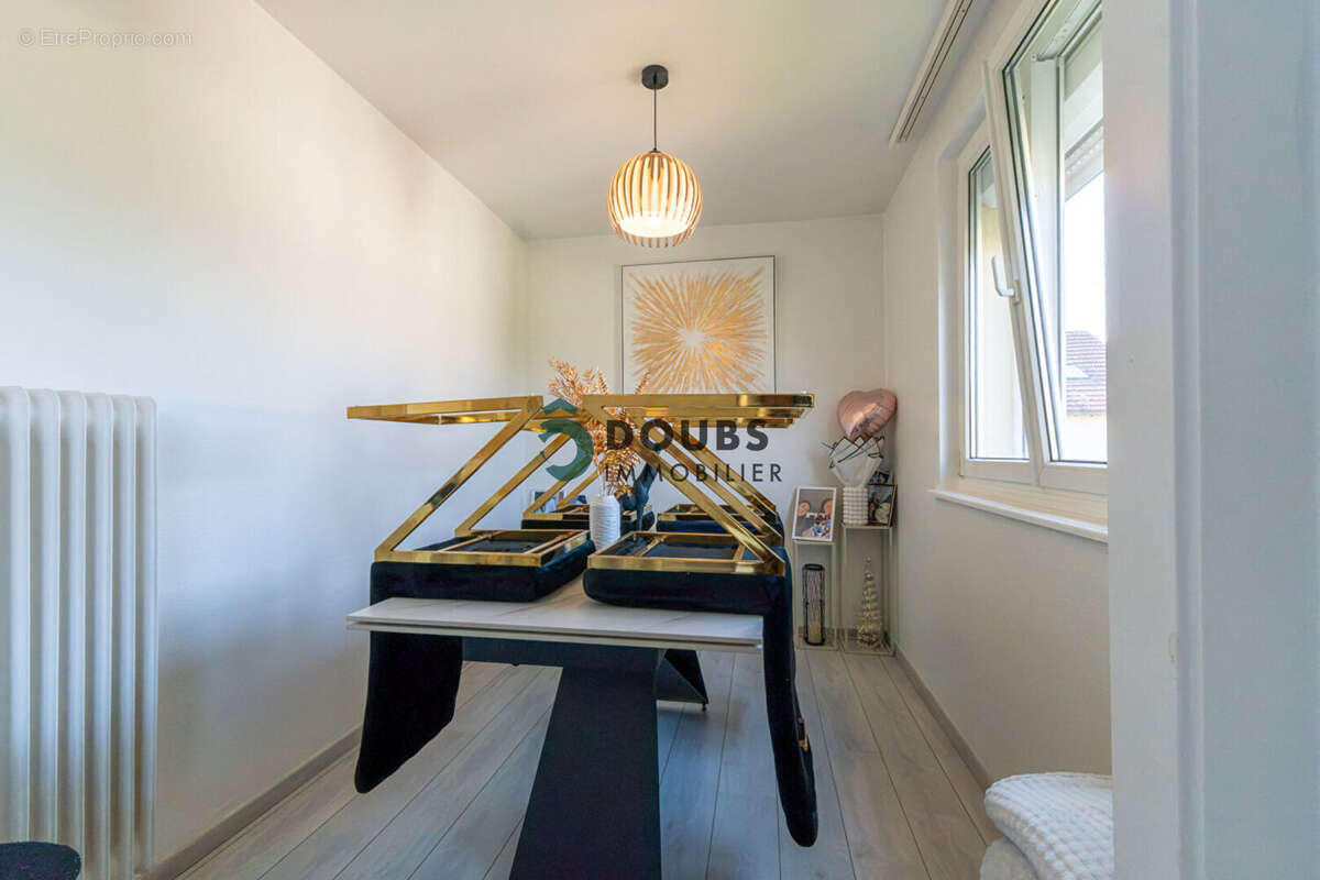 Appartement t3 - photo 9