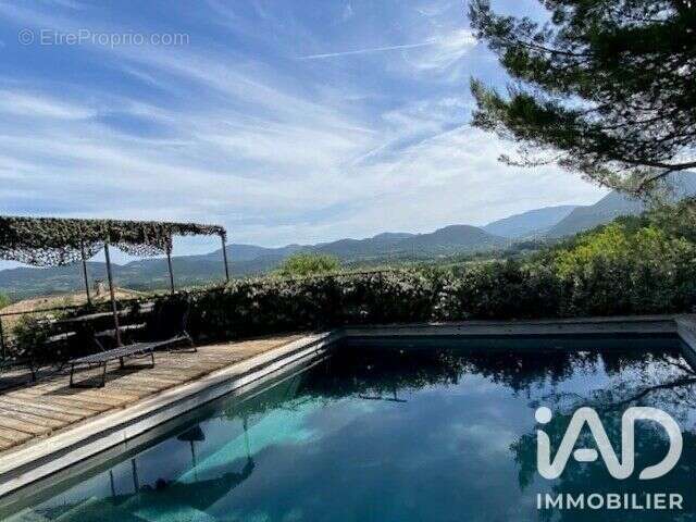 Maison 285 m² à Vaison-La-Romaine  - photo 2