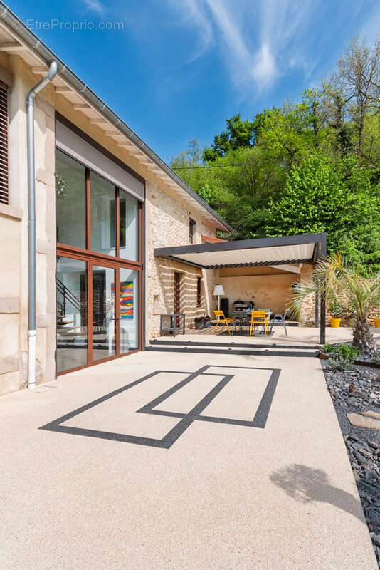 Maison à ROMANS-SUR-ISERE