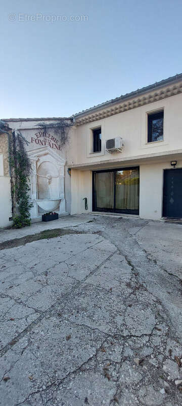 Maison à L&#039;ISLE-SUR-LA-SORGUE