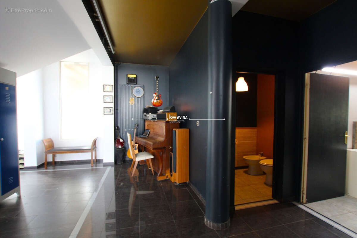 Maison 430 m² à Roubaix  - photo 9