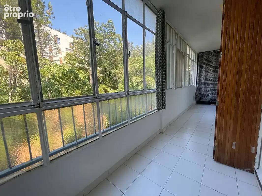Aix-en-Provence - Le Pigonnet - T2 de 45 m² avec véranda, cave et stationnement - photo 11