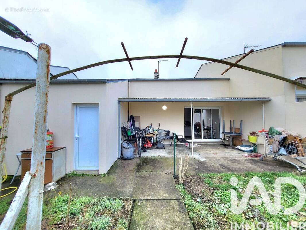 Photo 1 - Maison à CHATELLERAULT