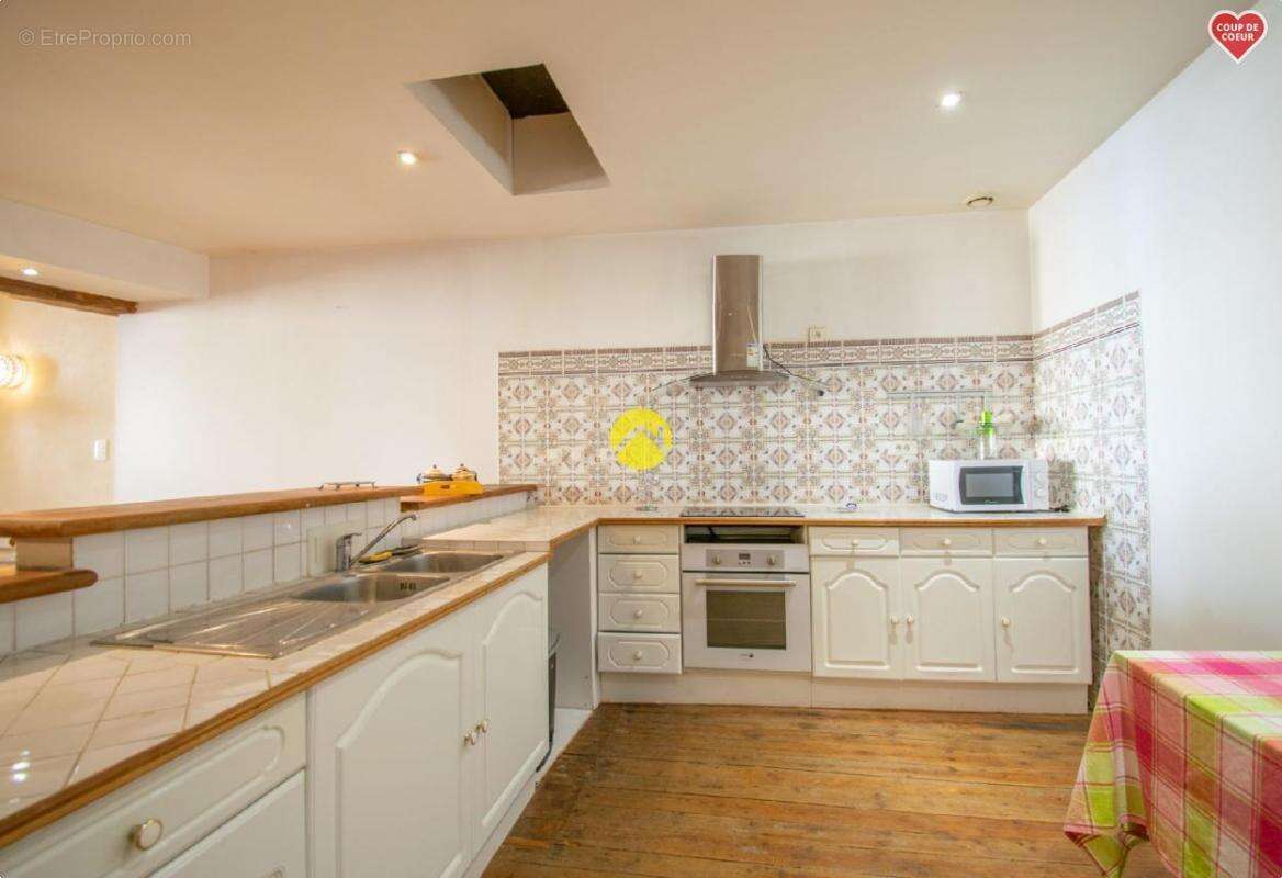 Maison à LE BUISSON-DE-CADOUIN