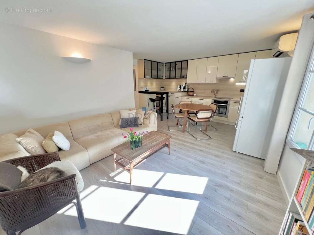 Appartement à FREJUS