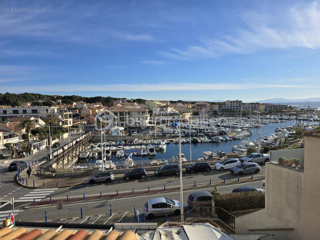 Appartement à SAUSSET-LES-PINS
