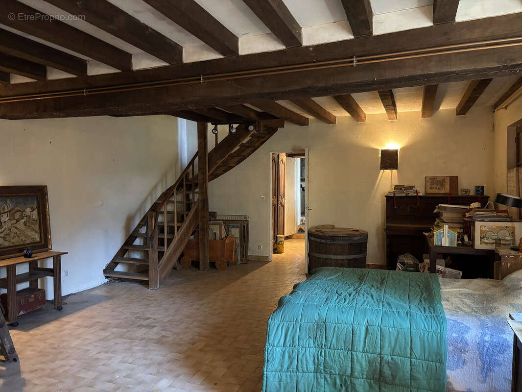 Maison à LE MELE-SUR-SARTHE