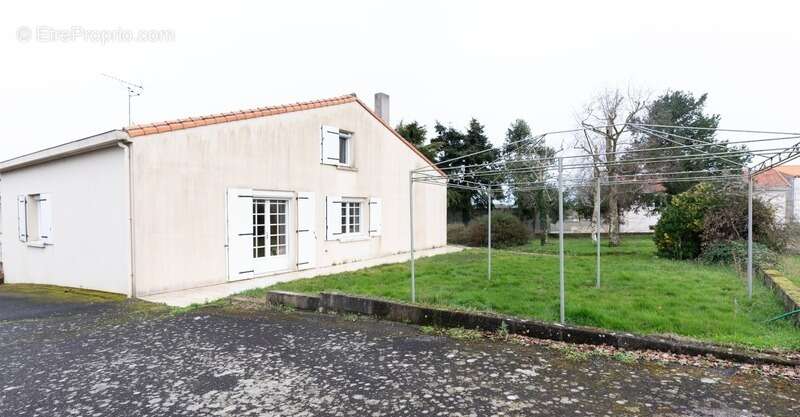 Maison à LA BRUFFIERE