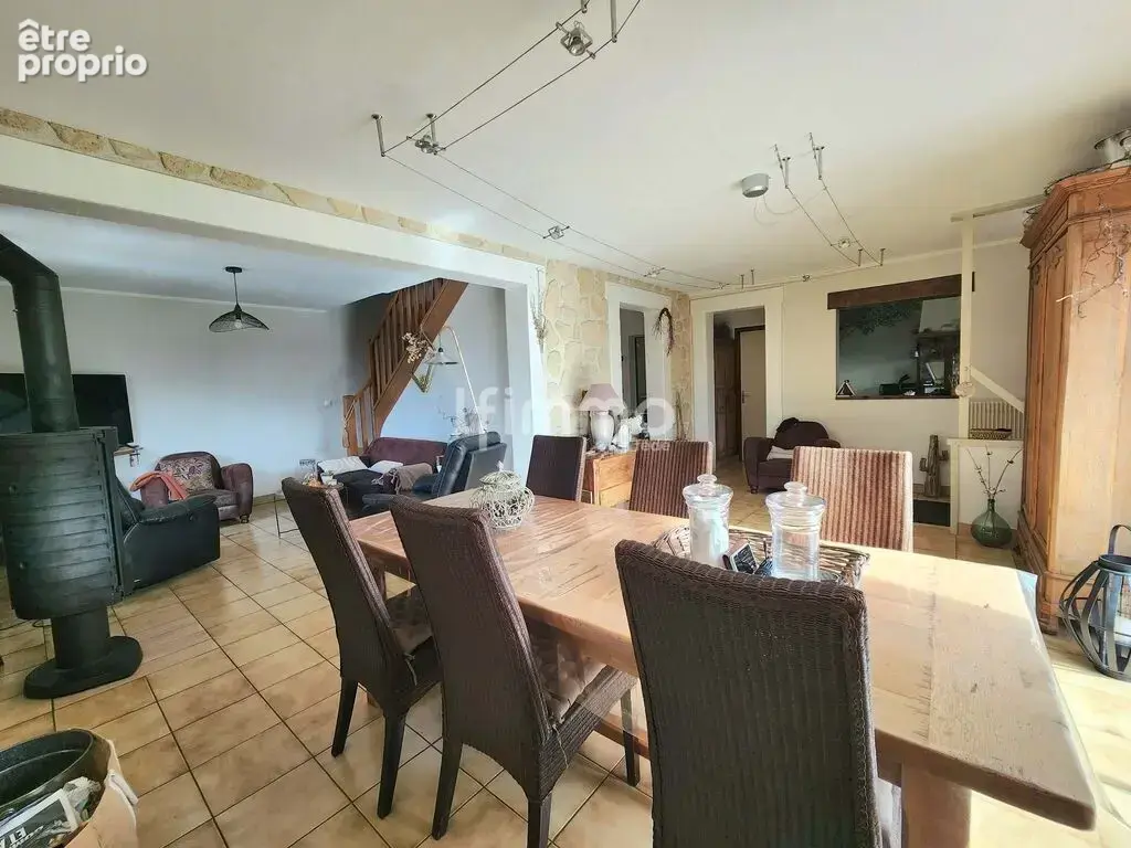 Maison traditionnelle avec étang - photo 2