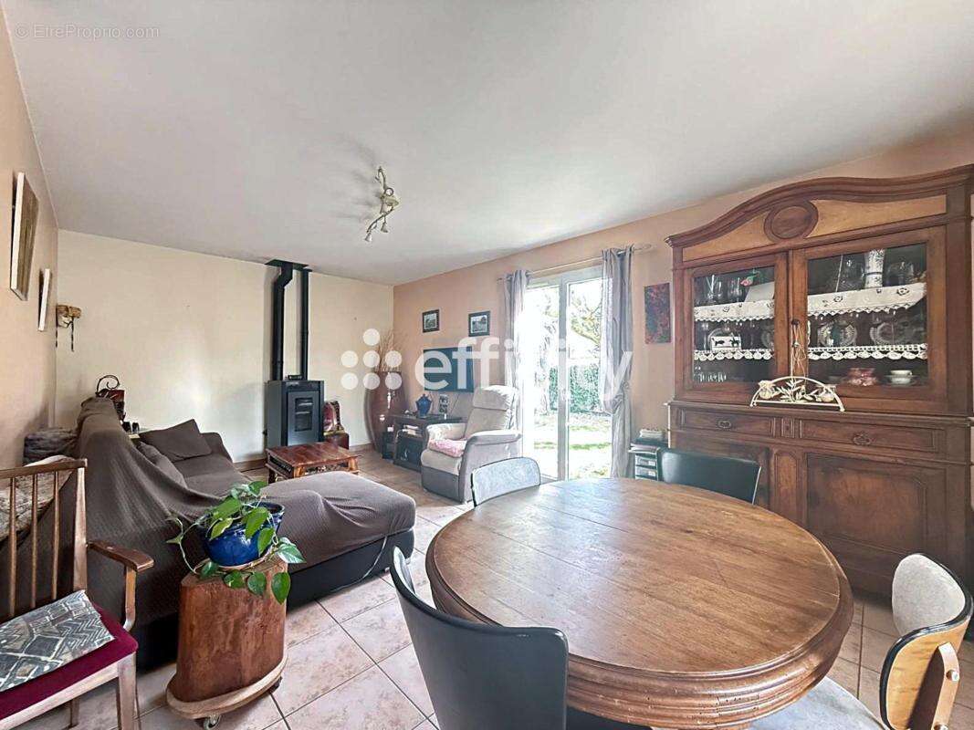 Maison à SAINT-JEAN-DE-FOS