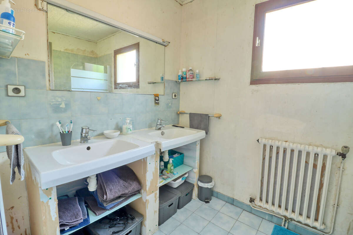 Maison Antony 10 pièce(s) - 5 chambres - 2 bureaux + dépendance - DPE C - photo 12