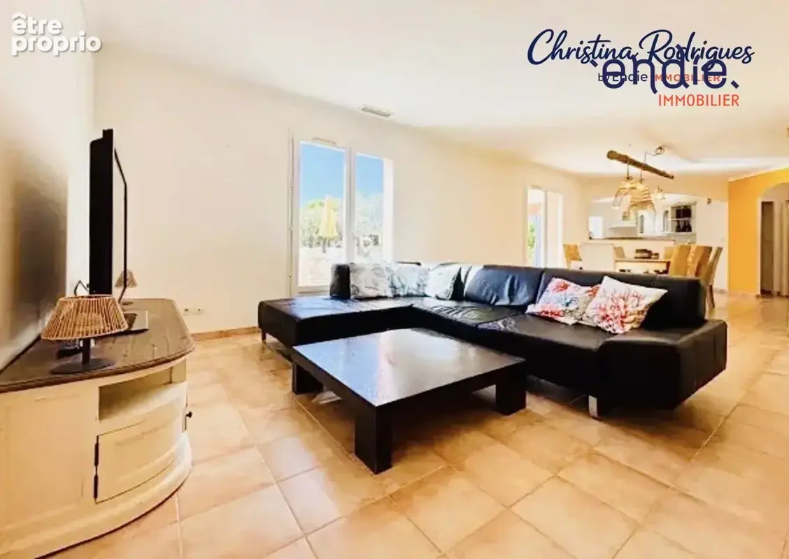 Maison 6 pièces 215 m² à vendre à Lorgues (83510) - photo 3
