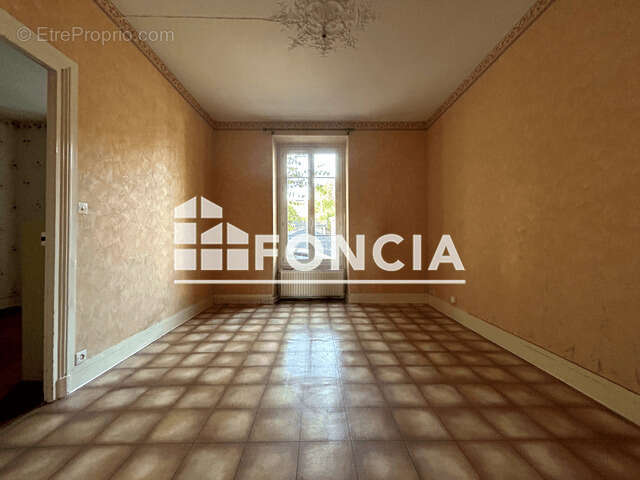 Appartement à CORBEIL-ESSONNES