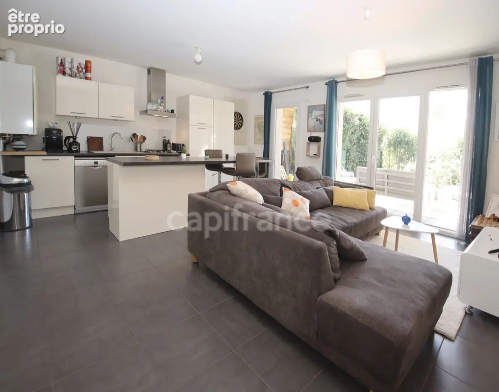 Appartement à SCIEZ