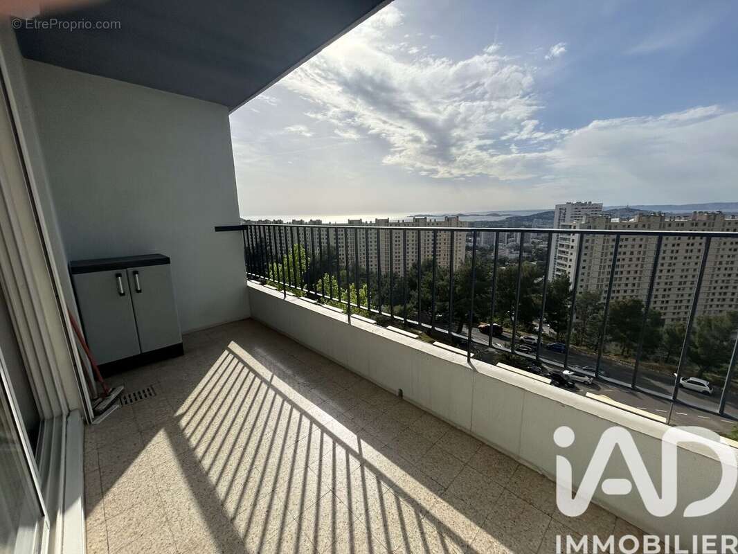Photo 2 - Appartement à MARSEILLE-9E