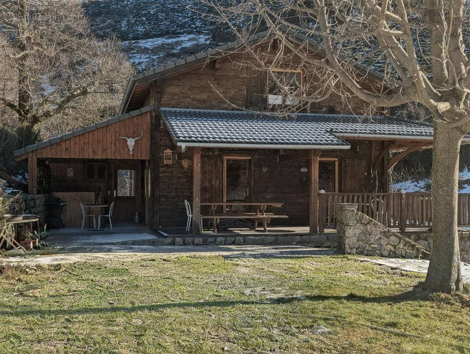 Maison à LE CHAMBON
