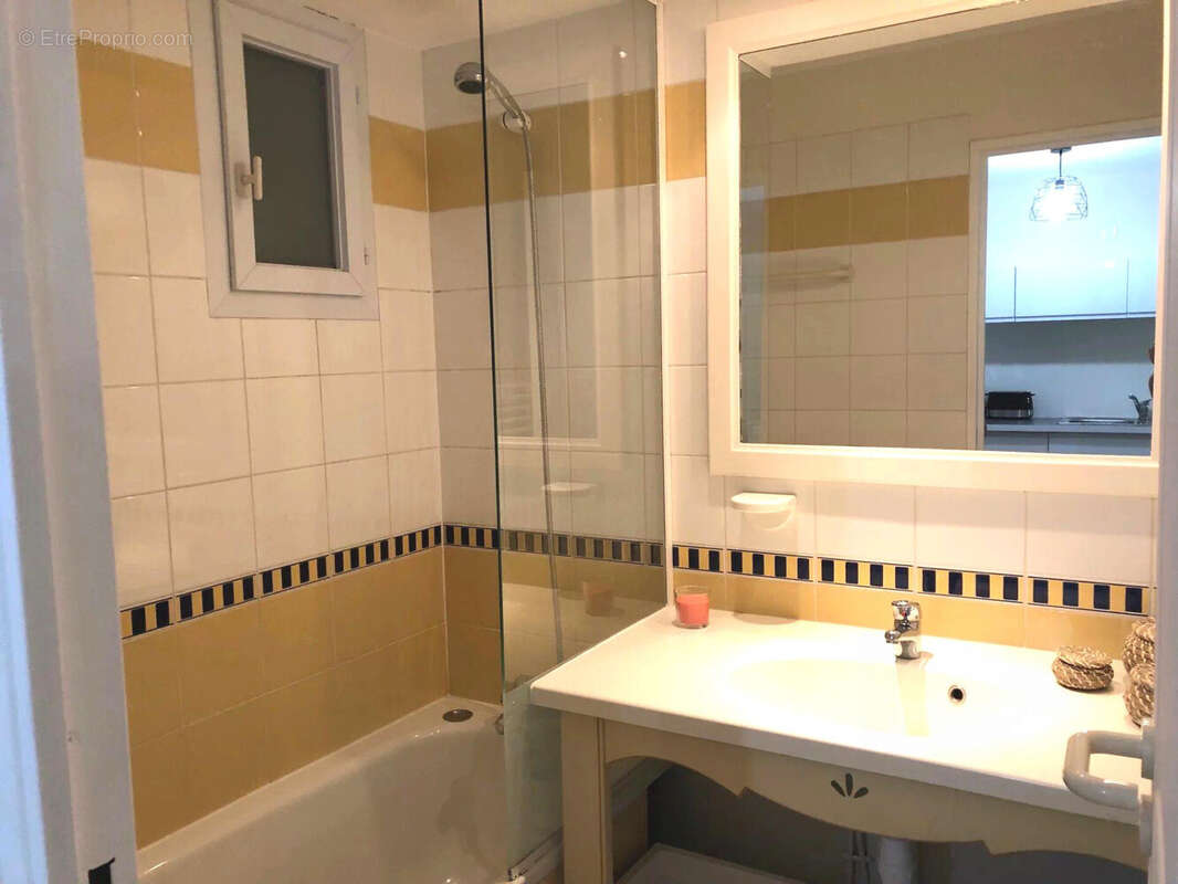 Appartement à MALLEMORT