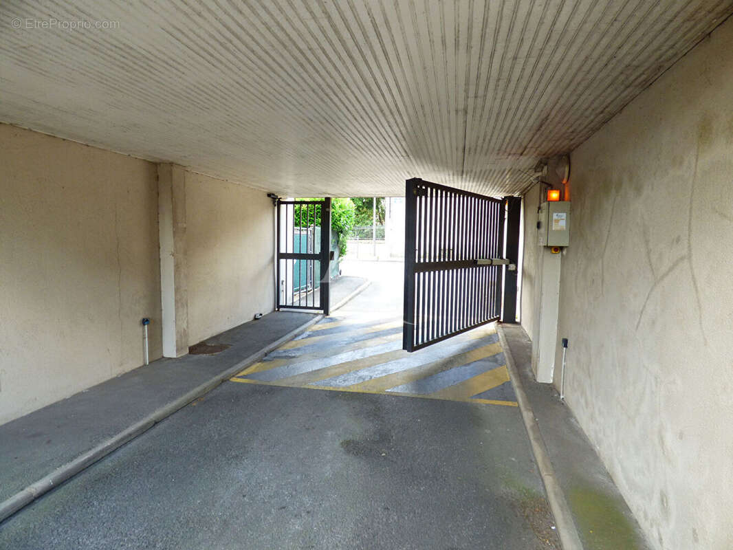 Appartement à FLEURY-LES-AUBRAIS