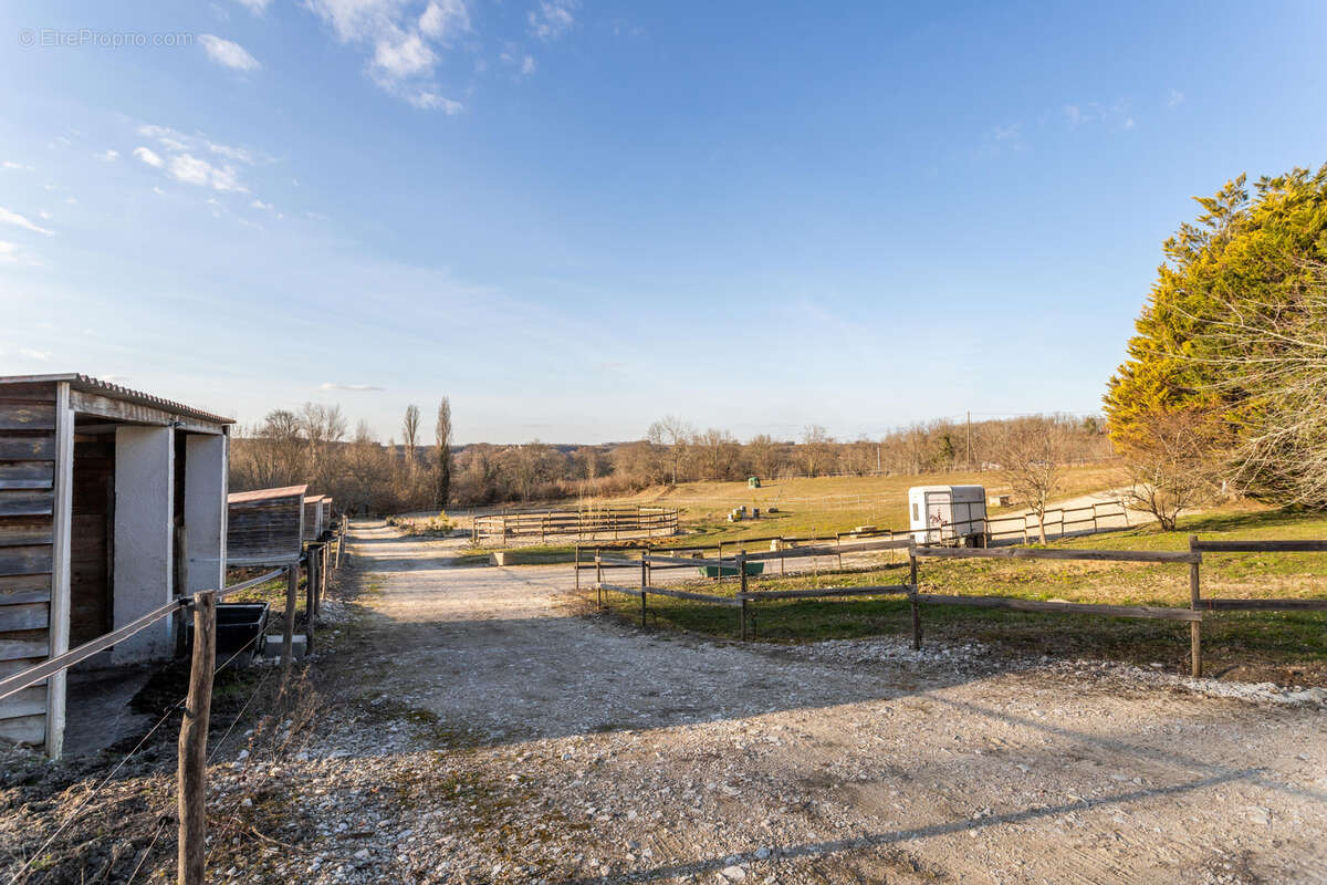 Maison à SAINT-MAURIN