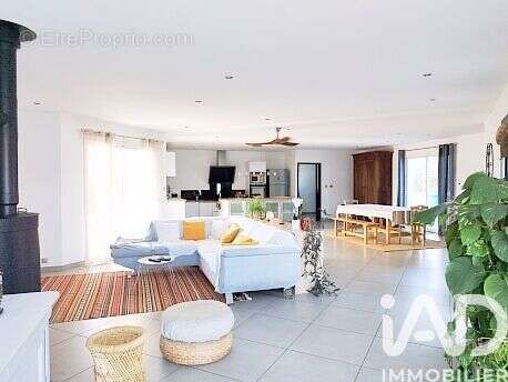 Maison 175 m² à Maslacq  - photo 4