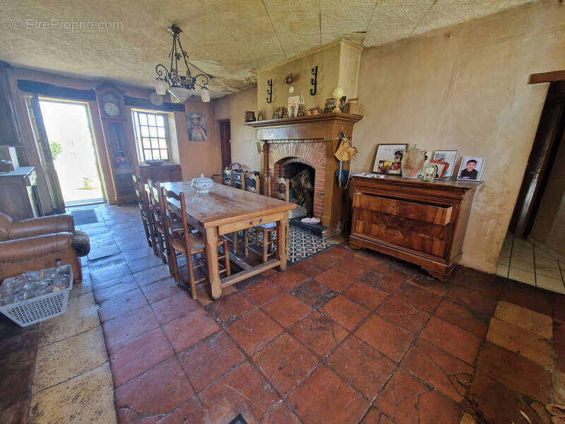 Maison à TONNAY-BOUTONNE