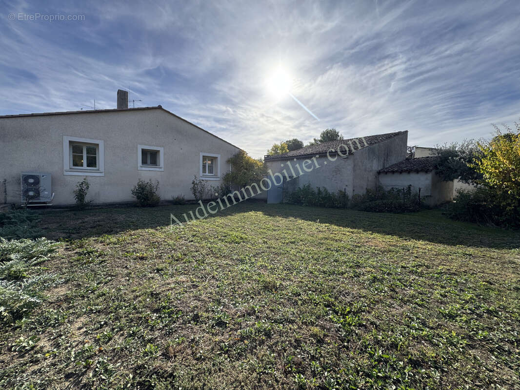 Maison avec piscine et hangar - photo 29