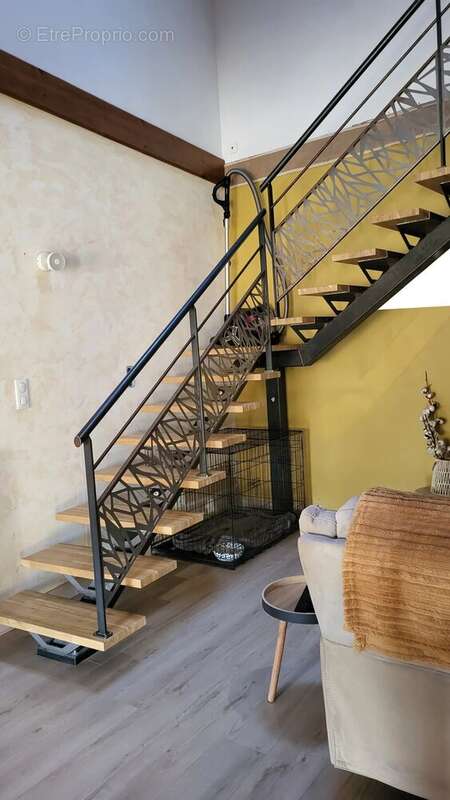 Maison à ROMANECHE-THORINS